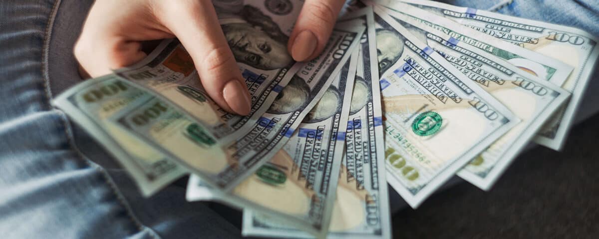 jaka jest największa różnica między walutami fiat a kryptowalutami